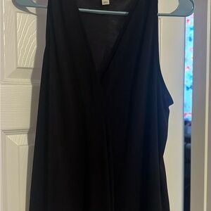 Dana Buchman Black V-Neck Sleeveless Camisole